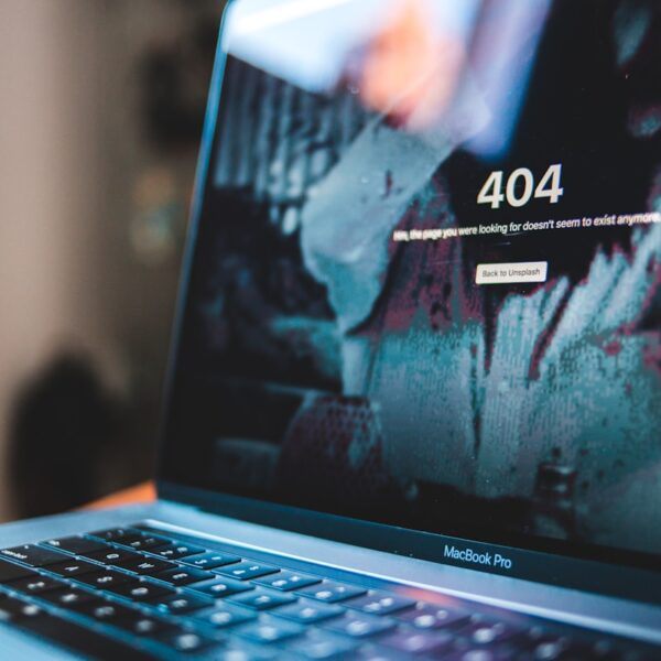Laptop con pantalla azul de error tras actualizacion Windows 11 KB5094126