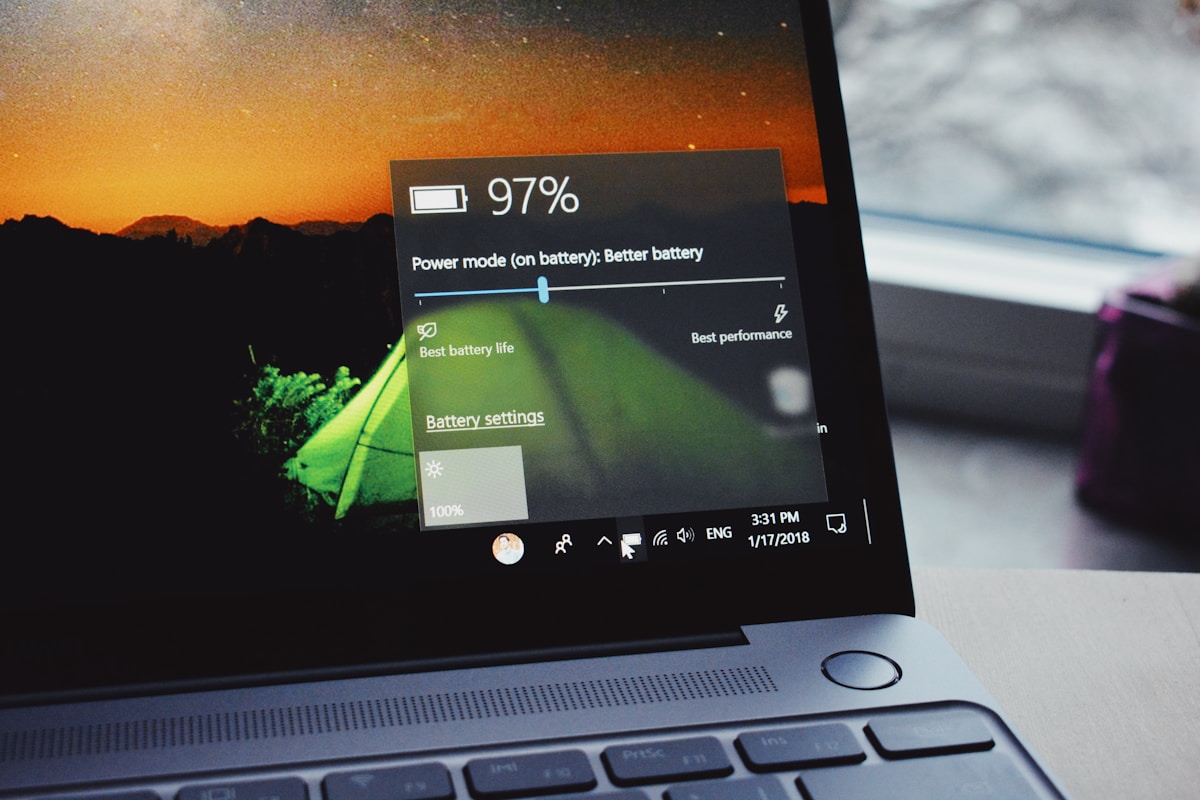 laptop con disco duro lleno espacio Windows